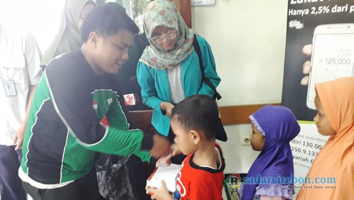 Volunteer Cirebon Aksi Peduli Masjid