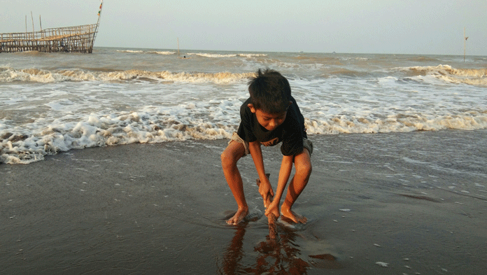 Abrasi Pantai Plentong Parah, Satu Dusun di Ujunggebang ‘Hilang’