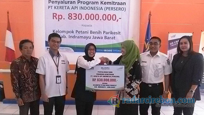 Kelompok Tani Benih Parikesit Indramayu Terima Dana CSR PT KAI