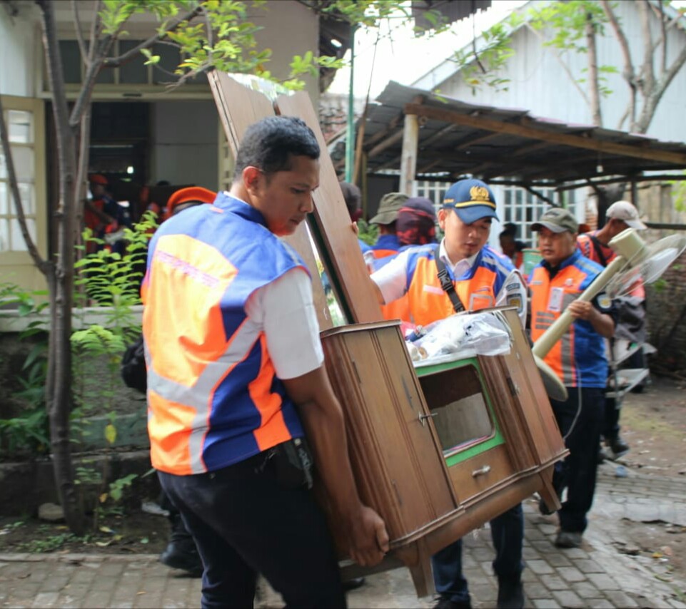 PT KAI Daops 3 Tertibkan Rumah Dinas di Jl Tentara Pelajar