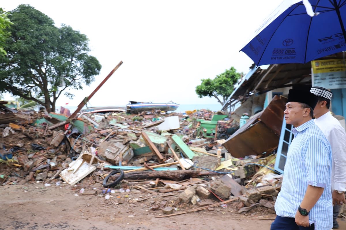 Ketua MPR Datangi Dua Desa Terdampak Tsunami di Lampung Selatan