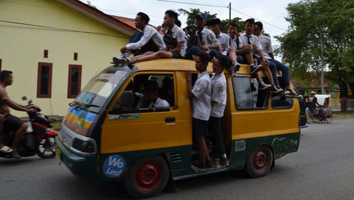 Bikin Waswas, Angkum Kelebihan Kapasitas Masih Maksa Tarik Penumpang