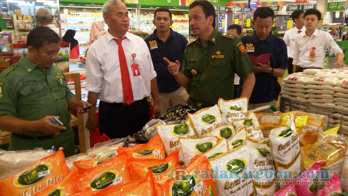 Jelang Nataru, Ketersediaan Sembako Aman, Disperindag Kabupaten Cirebon Temukan Harga Telur Naik