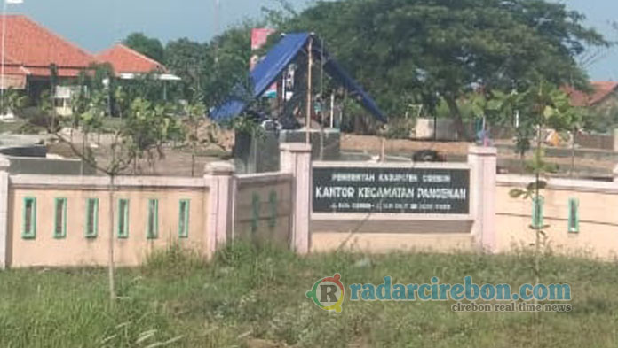 Bongkar Patung Petani Garam Lama, Bangun Patung Baru