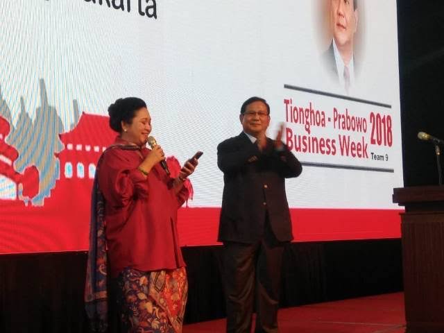 Di Acara Komunitas Tionghoa, Prabowo Ajak Titiek Soeharto Menyanyi Ni Wen Wo Ai