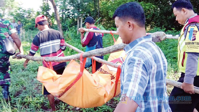 Innalillahi, Mayat Pengamen Telentang di Sawah