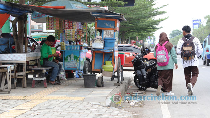 Priben Jeh? Relokasi PKL ke Selter Cipto Tertunda Maning