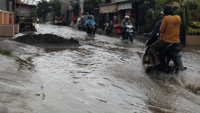 Setiap Hujan, Ruas Jalan Wilayah Kecamatan Susukan Terendam Air