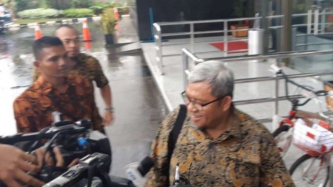 Aher Penuhi Panggilan KPK, Janji Jelaskan Duduk Perkara Kasus Meikarta