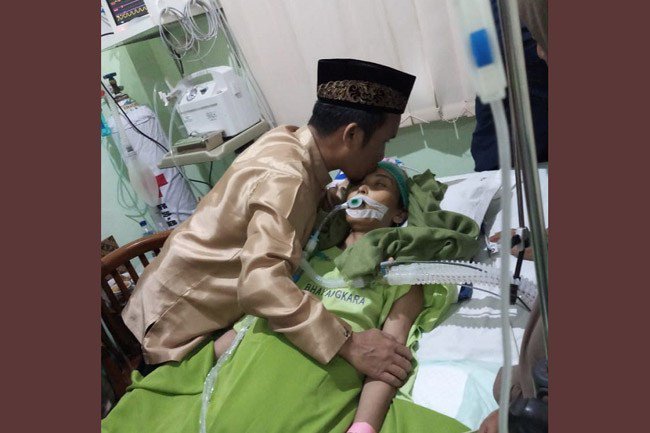 Innalillahi Wa Innailaihi Rojiun, Istri Ustadz Maulana Meninggal Dunia