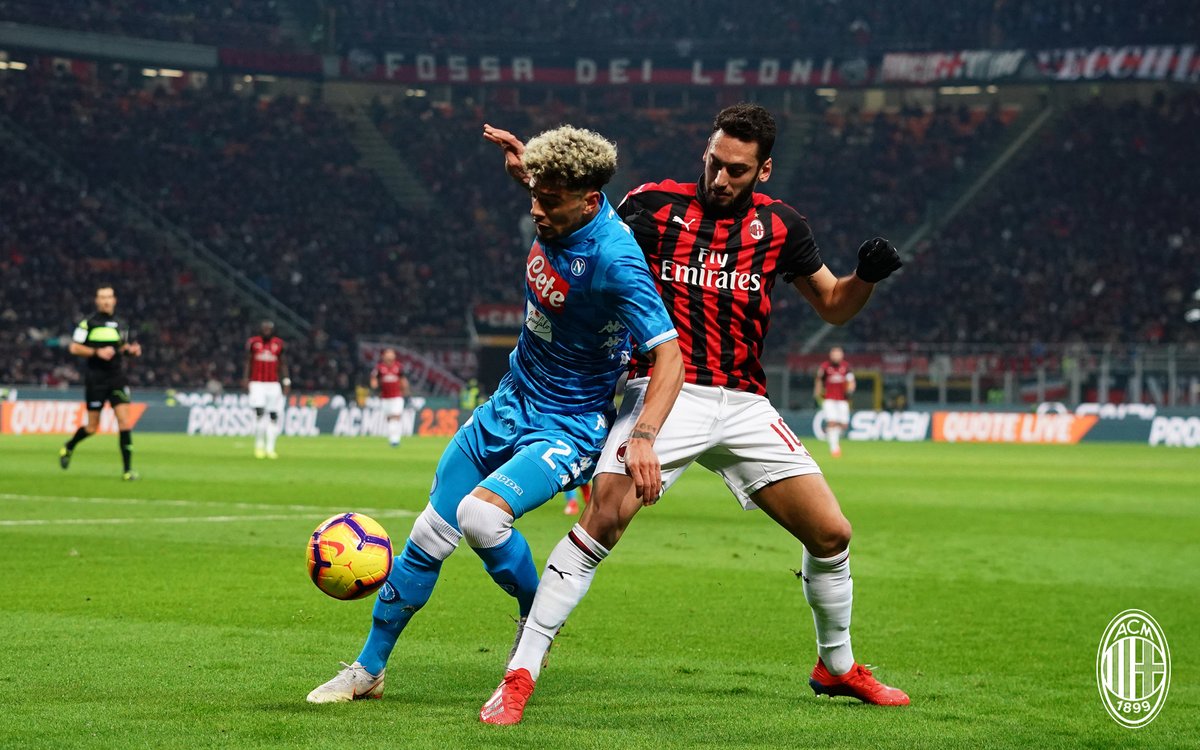 AC Milan vs Napoli, Tanpa Gol di Babak Pertama