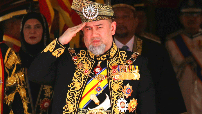 Sultan Muhammad V Turun Takhta, Malaysia Menanti Raja Baru