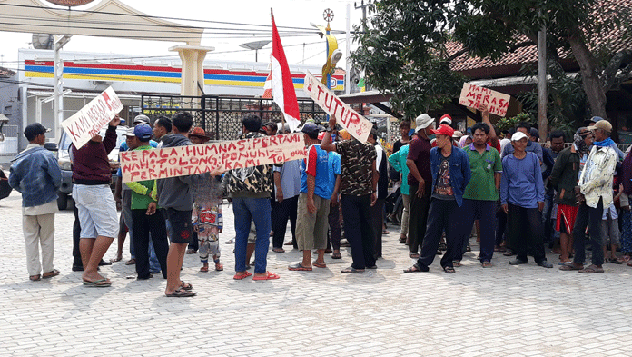 Warga Anjatan Baru-Kopyah Tuntut Kompensasi Pertamina