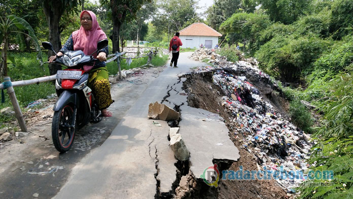 Sudah Ambles, Jalan di Tegalgubug Tambah Ambles, Diajukan Berkali-kali, Belum Diperbaiki