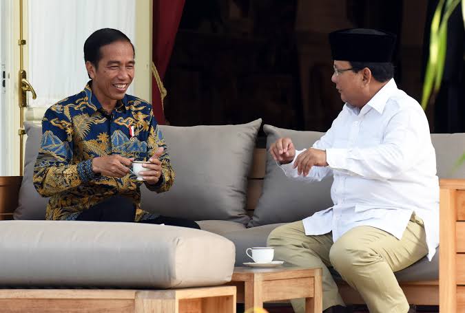 Riset Media 2018: Jokowi Unggul Prabowo Populer