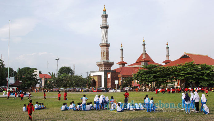 Apa Benar Ada Sungai Bawah Tanah di Alun-Alun Kejaksan?