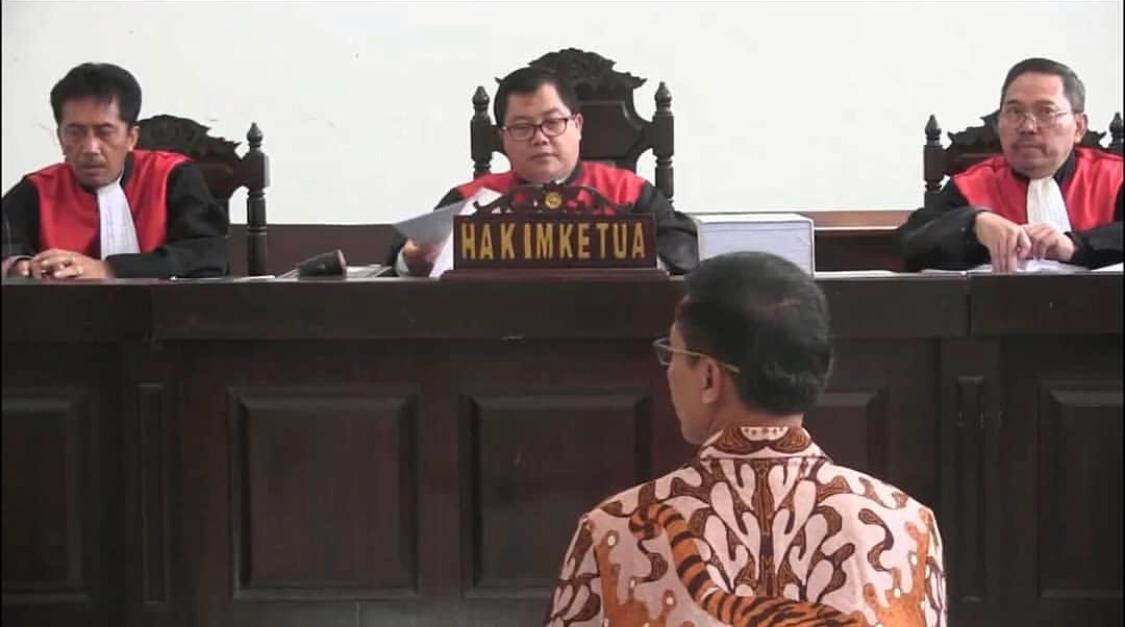 Bupati Cirebon Nonaktif Sunjaya Diancam Hukuman 20 Tahun Penjara