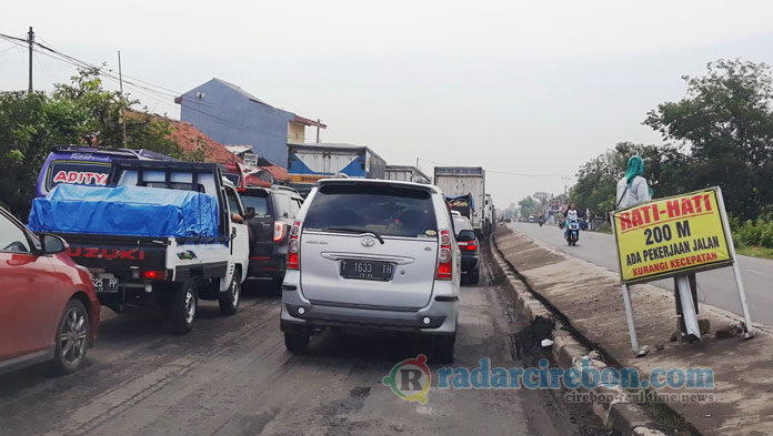 Dibeton, Jalur Pantura Kandanghaur Macet Tiga Kali Sehari