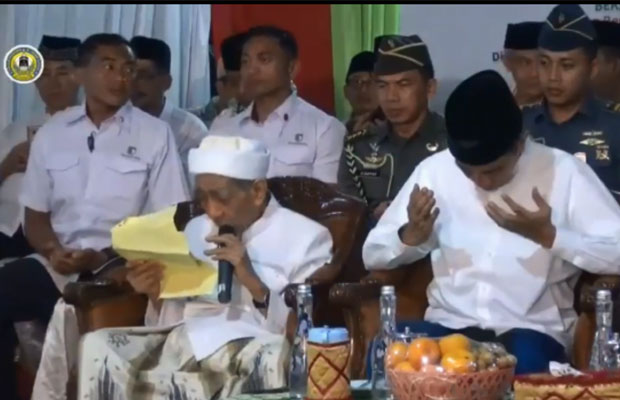 Sarang Berzikir Indonesia Maju: Jokowi Hadir Doa Maimun Zubair Salah Sebut Prabowo Jadi Pemimpin