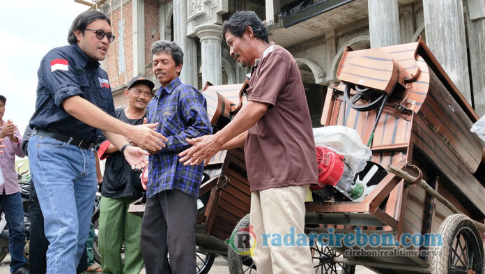 Alhamdulillah, Petani Karanganyar Dapat Hibah Mesin Perontok Padi