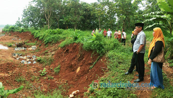 Ubah Arah Aliran Irigasi, Pengusaha Galian Sabotase Saluran Sekunder