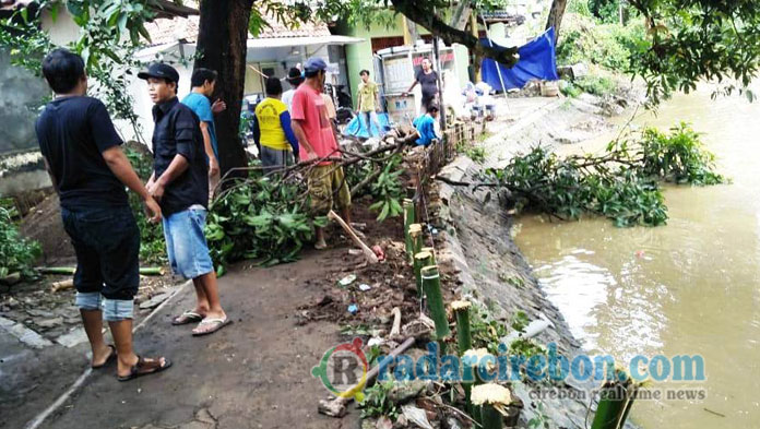 Kebanjiran, Pemdes Ciledug Kulon Bingung Perbaiki Tanggul