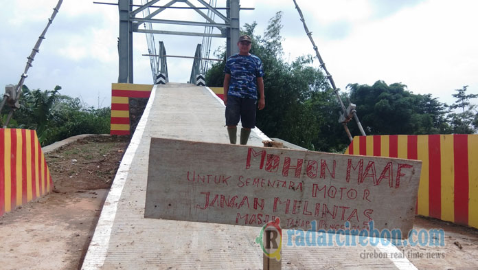 Walah, Fondasi Jembatan Gantung Ciledug Wetan Senilai Rp7,6 M Ambrol