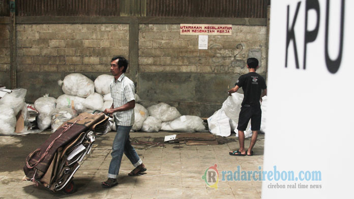 Kena Air Hujan, Kotak Suara Basah Melempem seperti Kerupuk