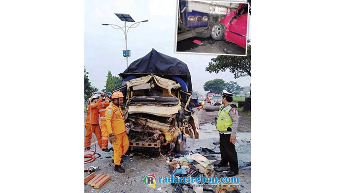 Tabrakan Karambol di Jalur Pantura Winong, Dua Orang Tewas, 1 Polisi Luka