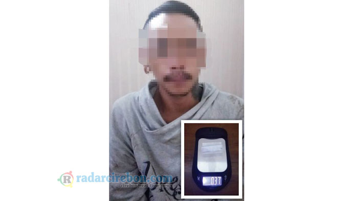 Lagi Asyik Pakai Sabu, Pengangguran Asal Kota Cirebon Ini Digerebek Polisi