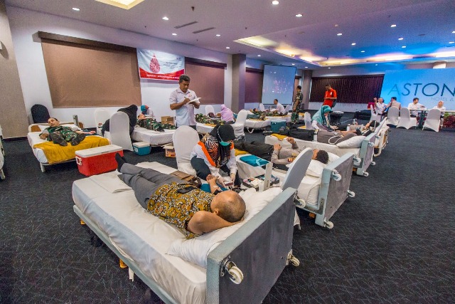 Donor Darah Aston Cirebon, Sumbang 111 Labuh