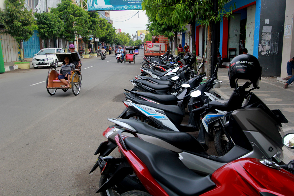 Ratusan Parkir Liar Belum Disentuh, Pansus 3 Tolak  Perubahan Perda Perparkiran