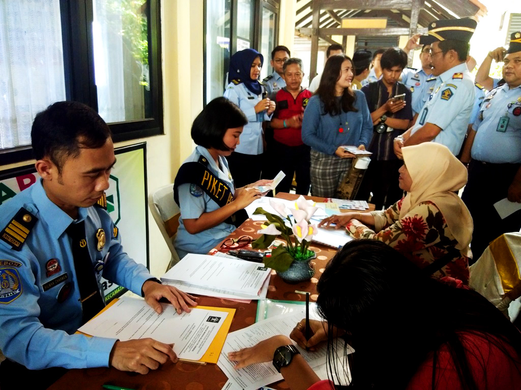 Imigrasi Masuk Desa, Warga Pertama di Indonesia Tersebar di 9 Titik