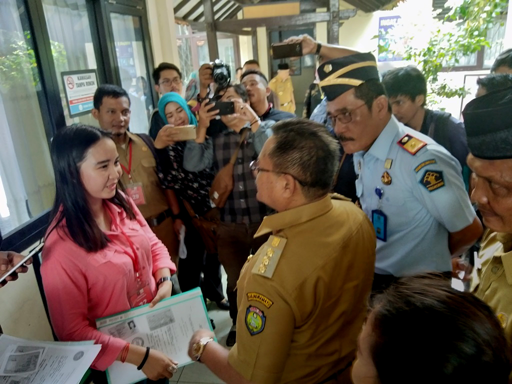 Bupati Ingin Kantor Imgrasi di Indramayu Permudah Warga untuk Buat Paspor