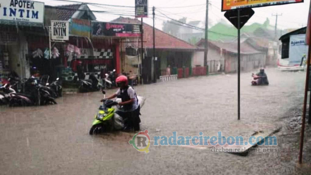 Diguyur Hujan Deras, Kuningan Kebanjiran