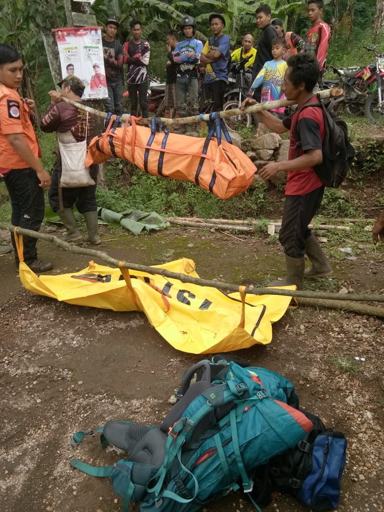 Tiga Pendaki Tewas di Tampomas, Satu Korban Pakai Kaos “Pupupala Indramayu”