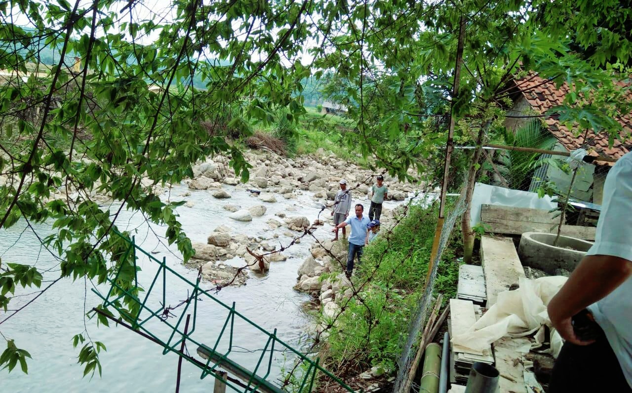 Niatnya Mandi di Sungai, Nggak Bisa Berenang, Siswa SD Tewas Tenggelam