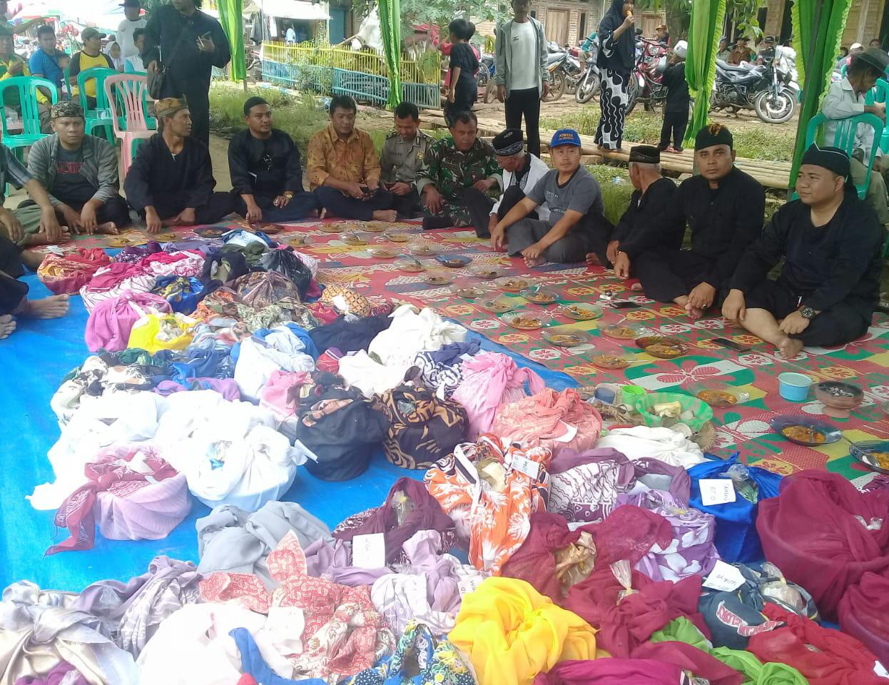 Lestarikan Adat lewat Mapag Sri, Sambut Panen Cipedang Gelar Syukuran