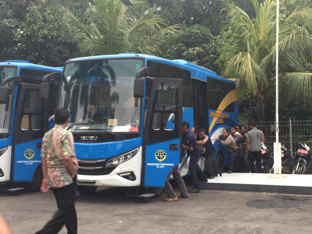 Belum Dioperasionalkan, Bus Trans Cirebon Mogok Duluan