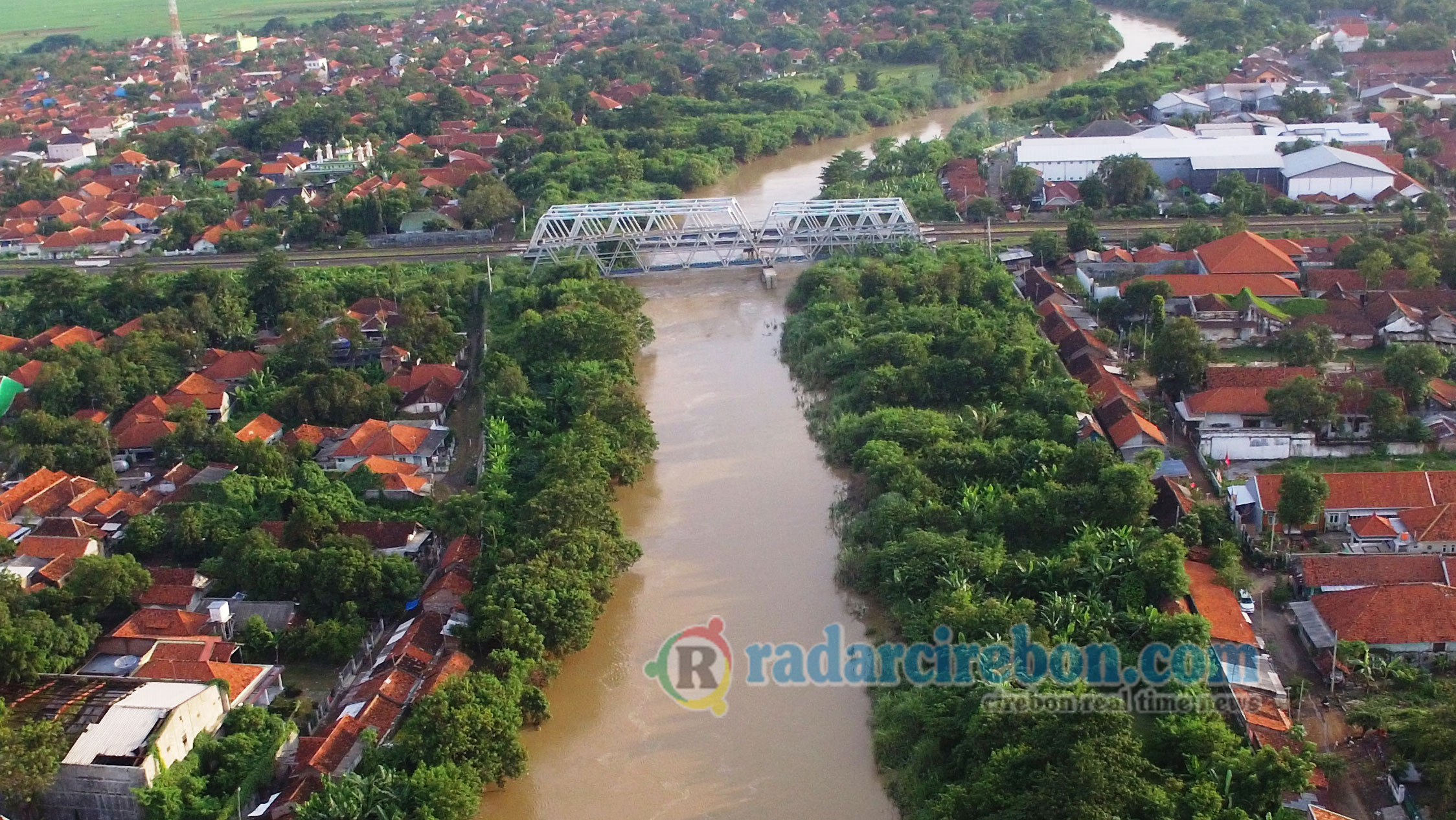 Debit Cisanggarung Naik, Warga Waswas Kebanjiran