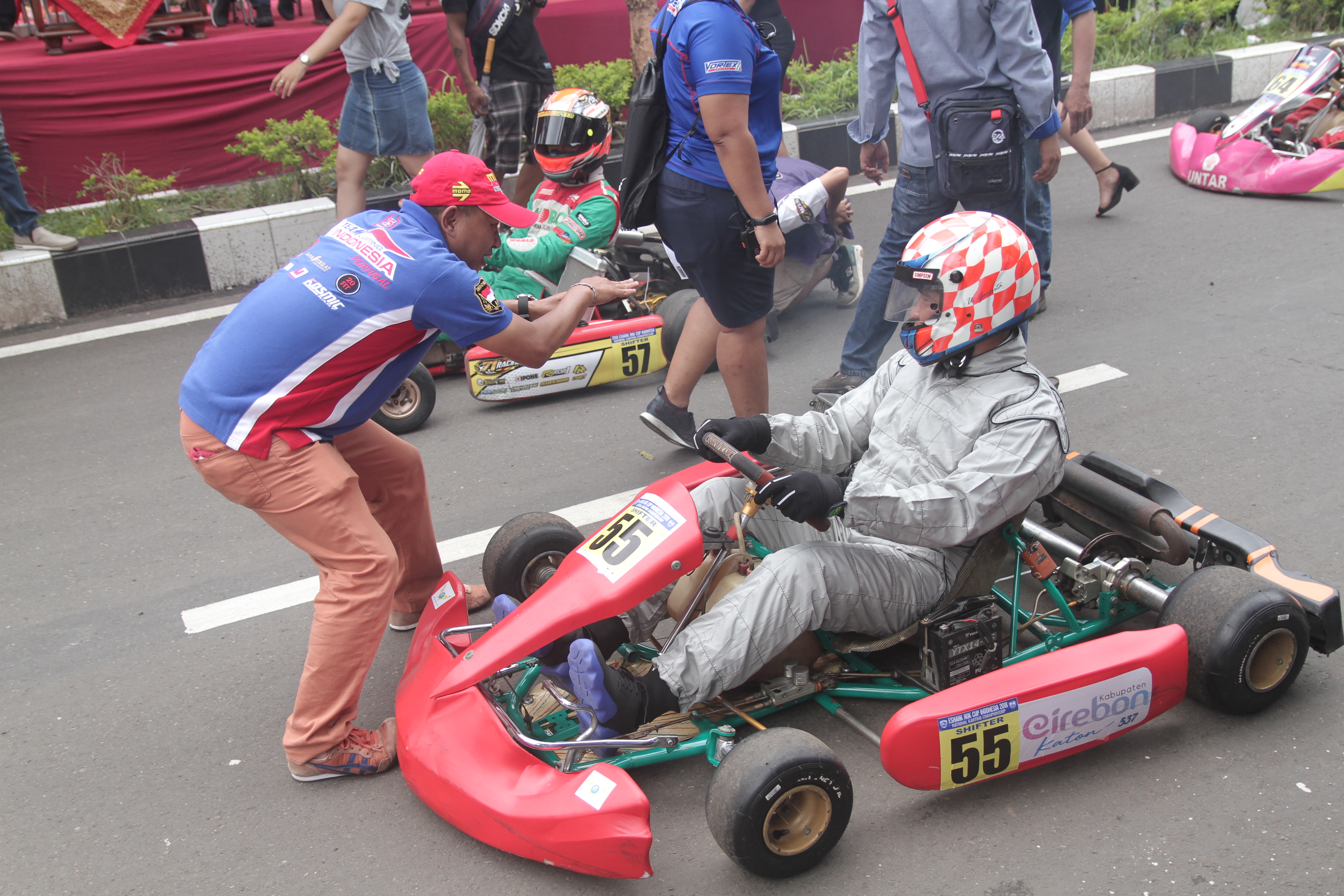 Pj Bupati Lancar Kemudikan Gokar