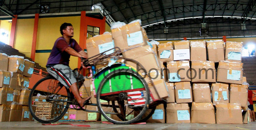 Banjir Masih Menerjang Indramayu, Puluhan Lokasi TPS Masih Tergenang