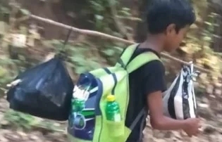 Viral Bocah SD Bawa Jagung Berjalan Kaki 3 Jam Demi Ujian Pemantapan