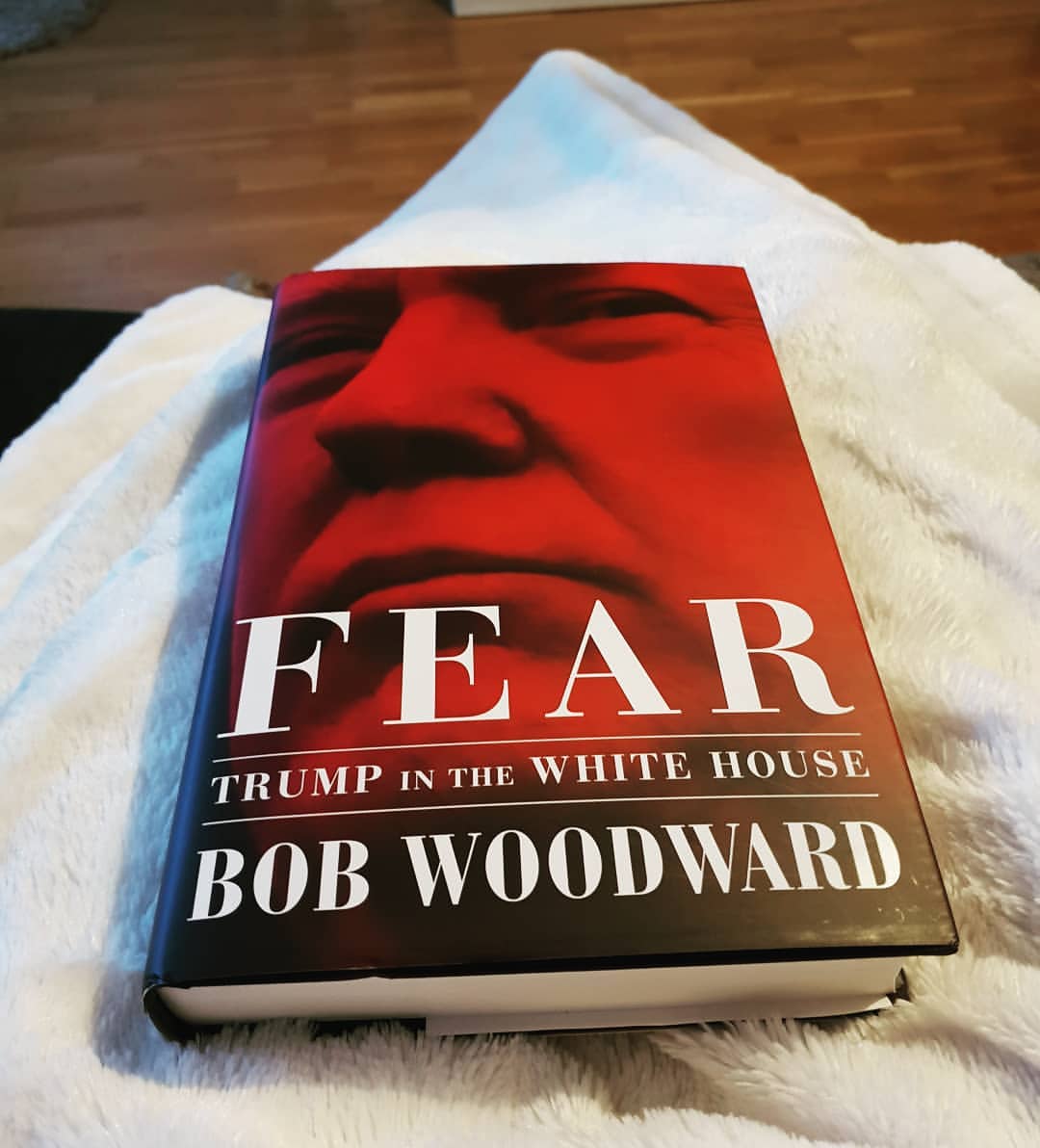 Fear: Trump in the White House: Bob Woodward Sebut Trump Terperosok dalam “Gangguan Saraf”