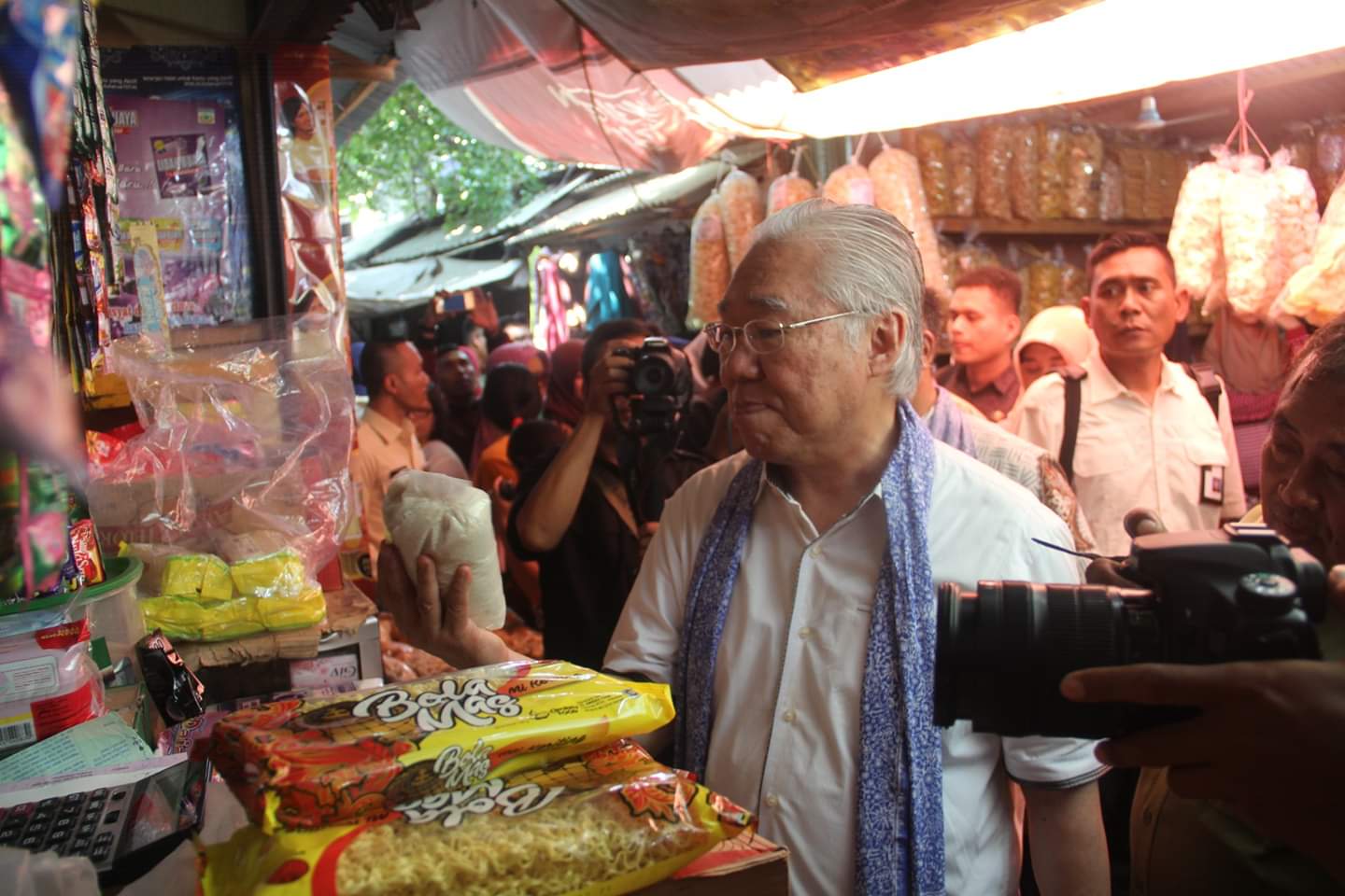 Tinjau Pasar Pasalaran, Mendag Sebut Harga Komoditas Pangan Terkendali