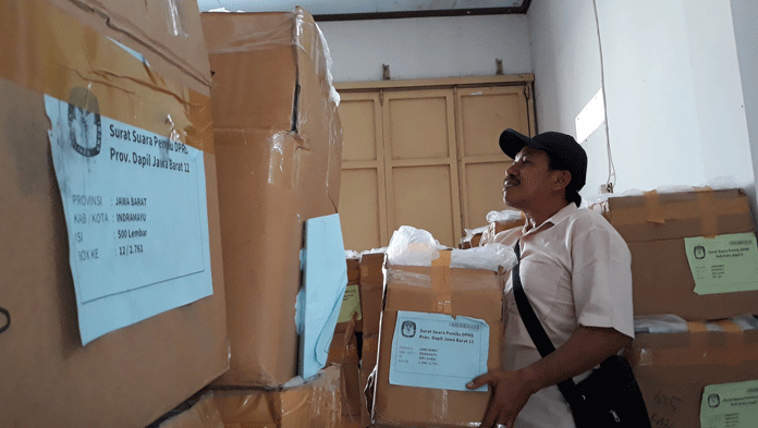 Gudang Logistik PPK Anjatan Overload