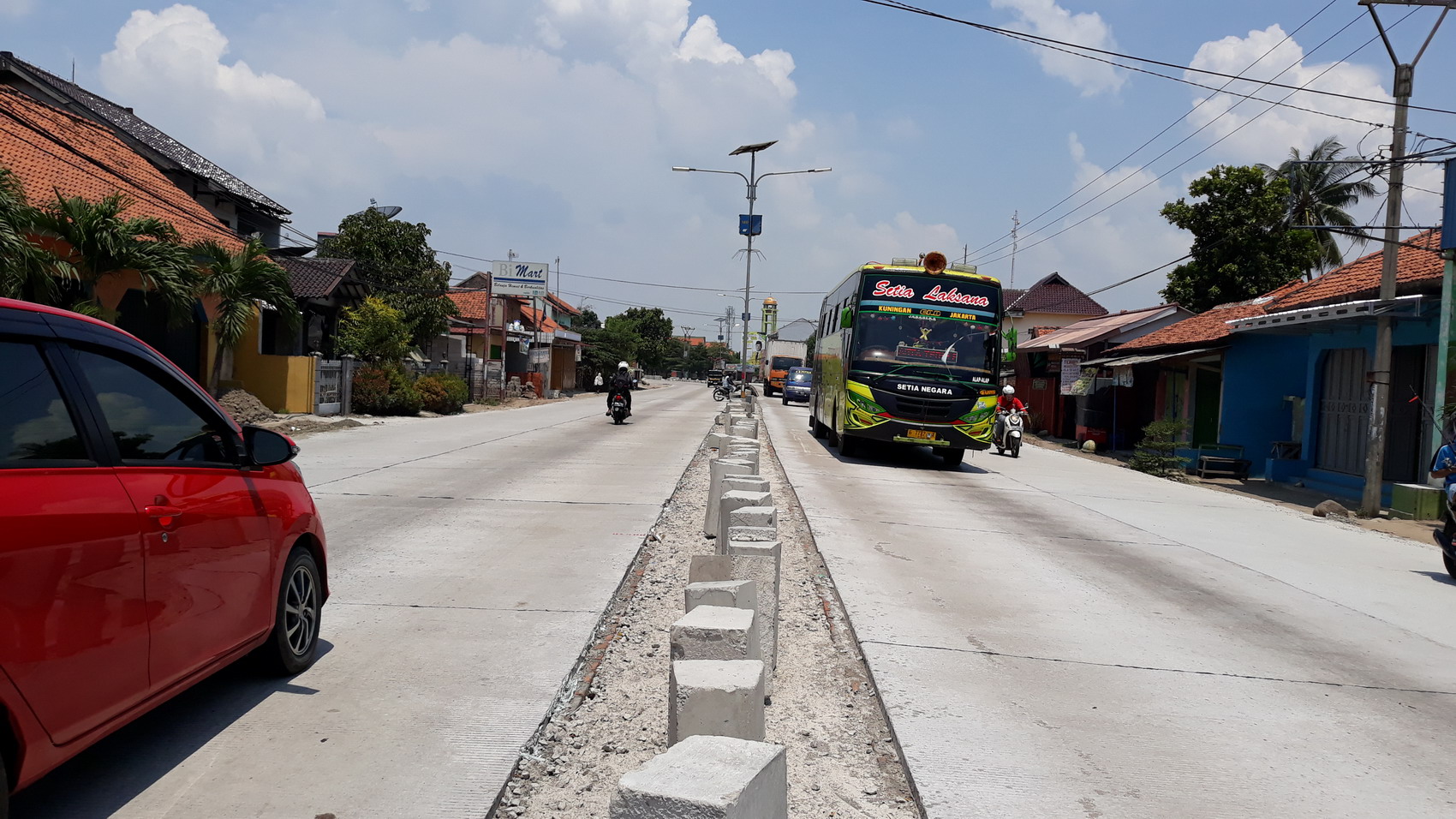 Titik Rawan Macet Pindah ke Patrol, Betonisasi Jalan Pantura Kandanghaur Hampir Tuntas