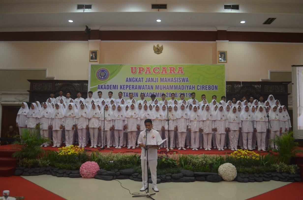 113 Mahasiswa Akper Muhammadiyah Angkat Janji