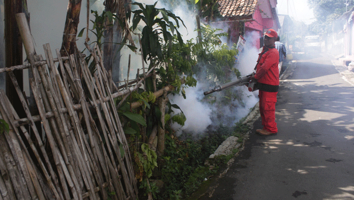 Jumlah Kasus Demam Berdarah Bertambah, Bandorasa Wetan Di-Fogging