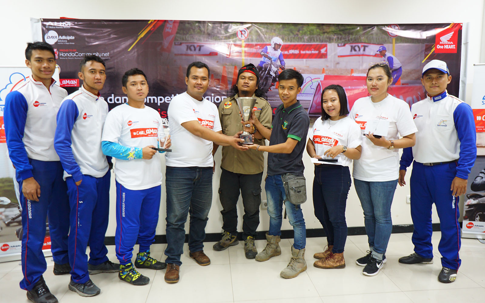 Anggota Komunitas Honda Cirebon Raih Juara Kategori Sport